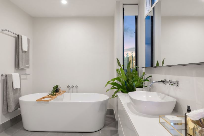 Cuatro tipos toalleros multifunción que se instalan sin taladro en el  cuarto de baño (y en otros espacios)